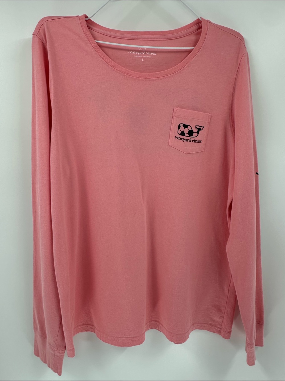 Vineyard Vines Soccer Whale Coral Pink Long Sleeve Pocket T-Shirt Sz L - Picture 2 of 8